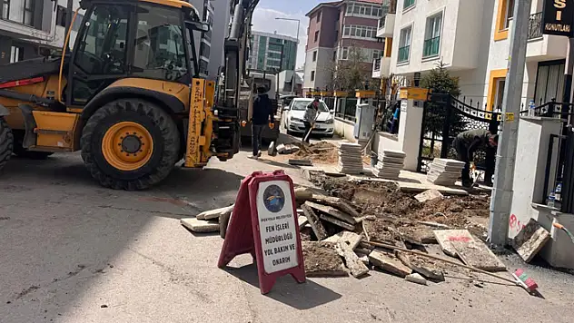 İpekyolu Belediyesi'nden kaldırım ve stabilize dolgu çalışması