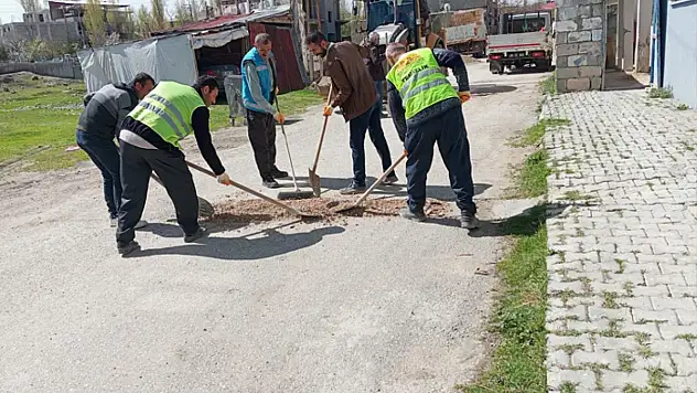 İpekyolu Belediyesi'nden yol ve drenaj çalışmaları
