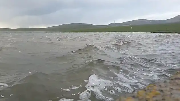 İpekyolu Gövelek sulan alanında denizi aratmayan görüntü