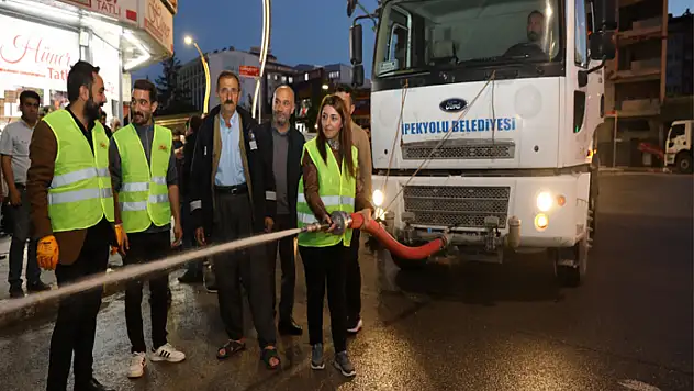 İpekyolu'nda yoğun temizlik çalışmaları