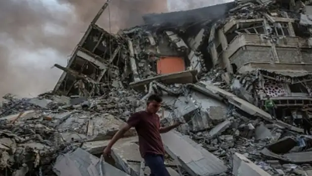 İsrail'den Gazze'de birçok noktaya hava saldırısı: Can kaybı 112'ye yükseldi