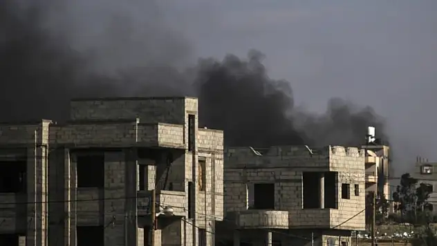 İsrail ordusu Gazze Şeridi'nde sivillere ait evleri vurdu: En az 5 ölü