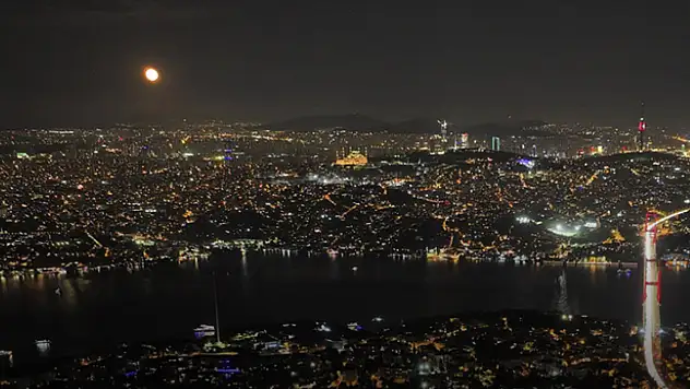 İstanbul'da Süper Ay