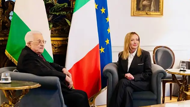 İtalya Başbakanı Meloni, Roma'da Filistin Devlet Başkanı Abbas ile görüştü