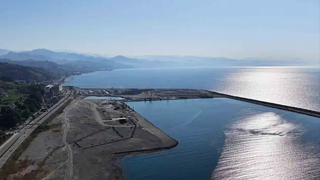 İyidere Lojistik Merkezi'nin inşaat çalışmaları sürüyor