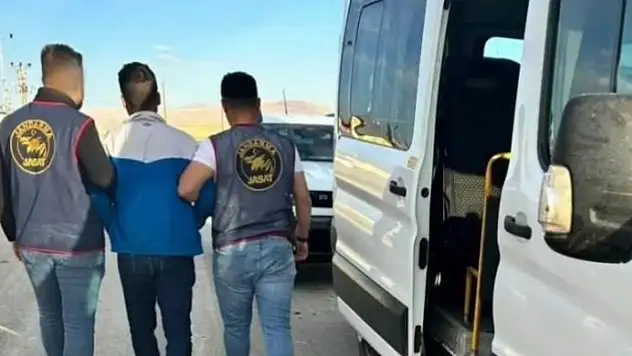 Jandarma aranan 115 şahsı yakaladı