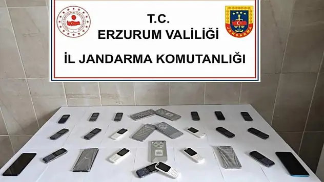 Jandarmadan kaçak telefon operasyonu