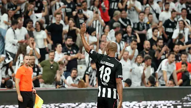 Joao Mario gollerine devam ediyor