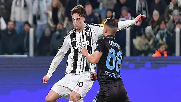 Juventus, Napoli'yi farklı mağlup etti
