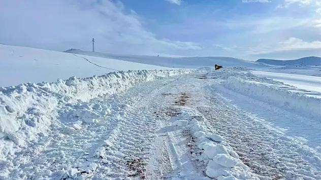 Kar kalınlığı 2 metreyi aştı