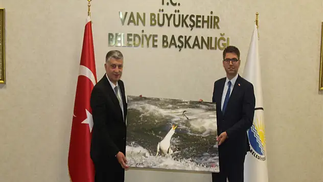 Karaloğlu'ndan Akhan'a ziyaret