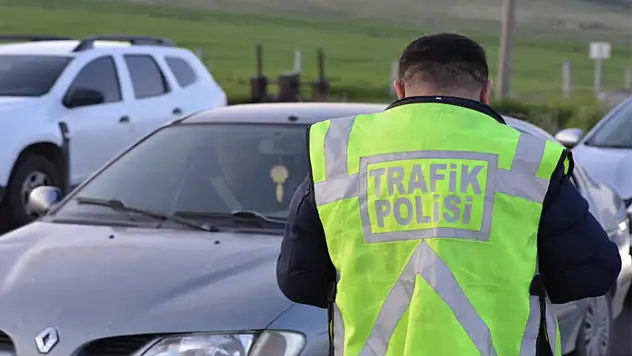 Kars'ta asayiş ve trafik uygulamaları sıklaştırıldı