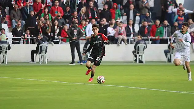 Karşıyakalı Adem Yeşilyurt'a milli davet