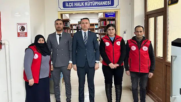 Kaymakam Bakan'dan ilçe halk kütüphanesi'ne inceleme