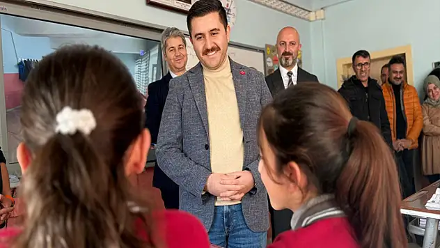 Kaymakam Bulut'tan Özalp'te Etüt sınıflarına moral ziyareti