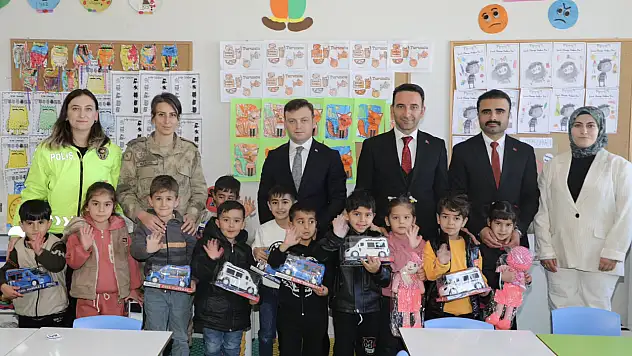 Kaymakam Erdoğan öğrencilerle bir araya geldi