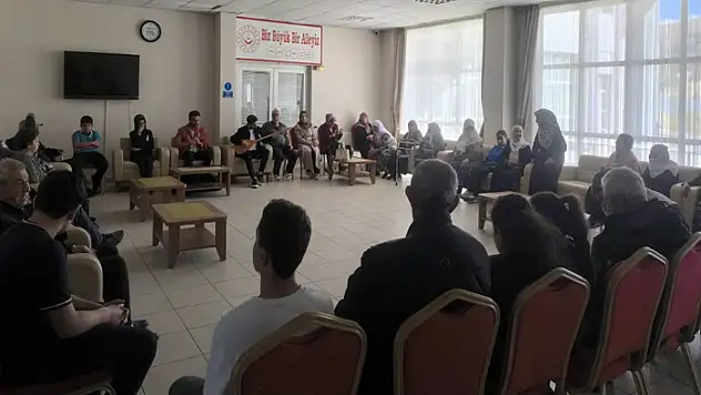 Kent Kültür Akademisi'nden huzurevi ziyareti