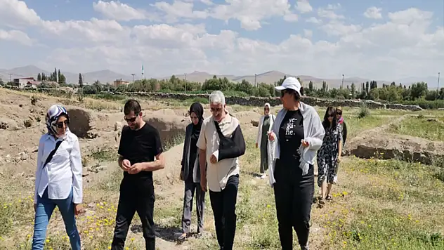 Kent Kültür Akademisi'nden Van Müzesi'ne ziyaret