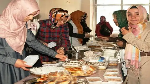 ARAKANLI ÇOCUKLAR İÇİN KERMES