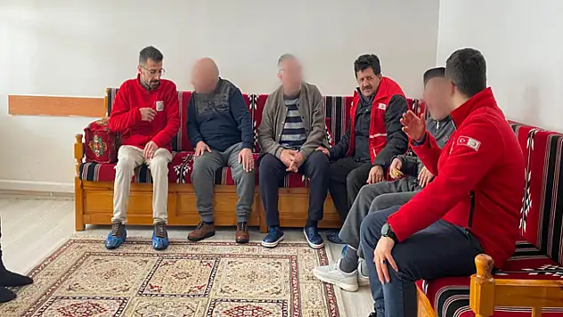 Kızılay Gönüllülerinden Bakım ve Rehabilitasyon Merkezine ziyaret