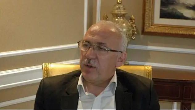 Yazarımız Doç Dr. Oktay:  İç savaşın pimi çekiliyor