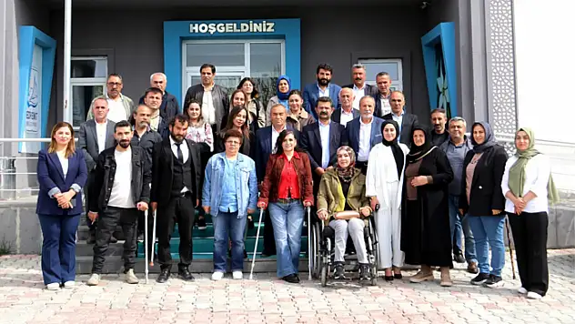 Koç: Tüm imkanlarımızla engellilerin yanındayız