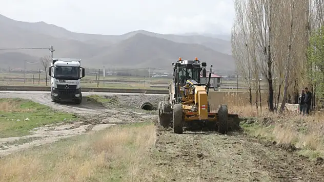 Koyunyatağı Mahallesi'nde stabilize yol çalışmaları