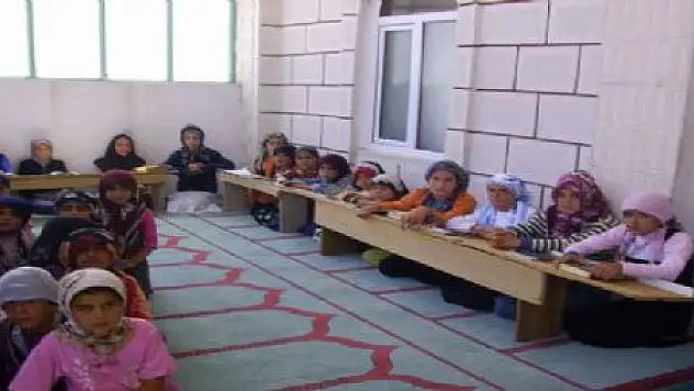 YAZ KUR'AN KURSLARI BAŞLADI