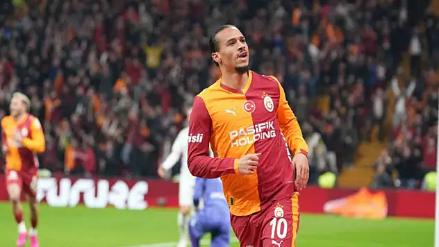 Leroy Sane ligdeki 5. golünü attı