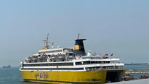 Libya ile ikili ticareti hızlandıracak gemi İstanbul'a yanaştı