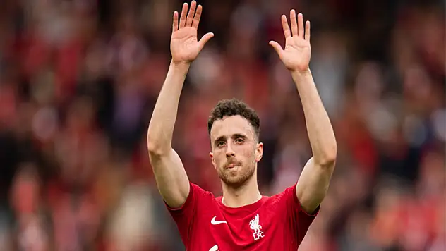 Liverpool'un Portekizli futbolcusu Diogo Jota, trafik kazasında hayatını kaybetti