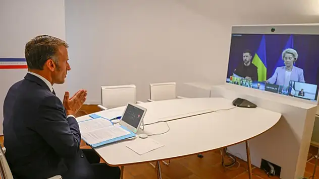 Macron: Rusya karşısında zayıflık gösterilmesi, gelecekteki bir çatışmaya zemin hazırlar