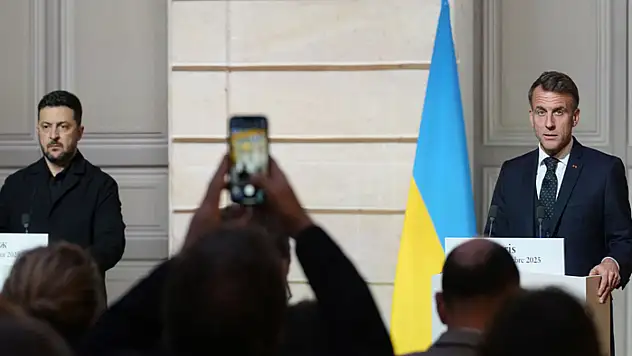 Macron: Toprak meselelerini tartışabilecek tek taraf Ukrayna'dır