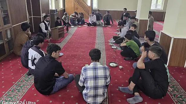 Mahalle gençleri ile gönül köprüsü kuruldu