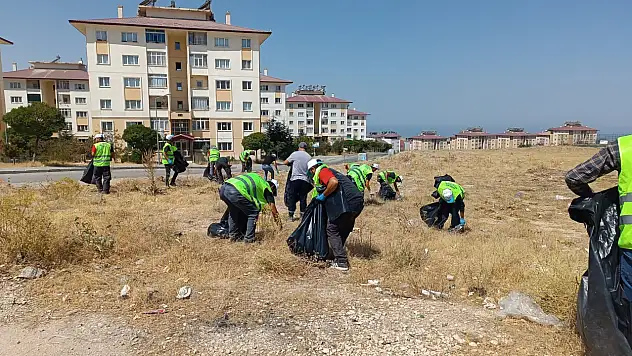 Mahalle mahalle temizlik kampanyası Esentepe'de devam etti