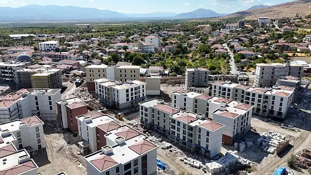 Malatya Akçadağ'da konut ve iş yeri inşaatlarında sona gelindi