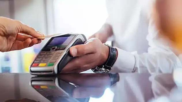 Mart ayında 1,75 trilyon TL tutarında ödeme kartla yapıldı