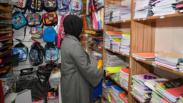 MEB'den özel okulların 'yemek, kıyafet, kırtasiye' ödemelerine yakın takip