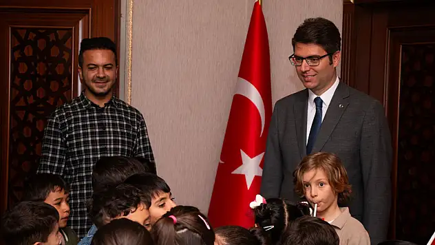 Minik öğrencilerden Kaymakam Karaloğlu'na ziyaret