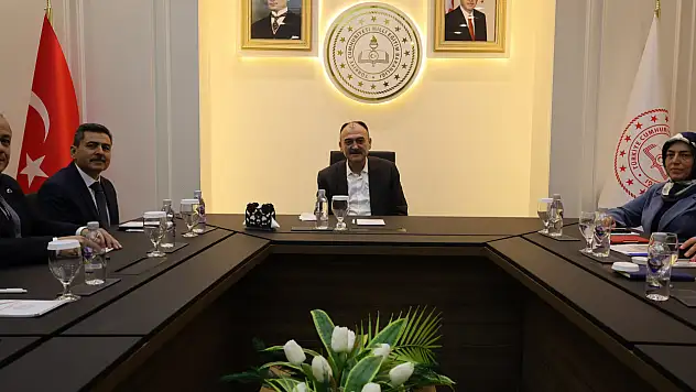 Müdür Çandıroğlu: Eğitimde ilerleme için sahaya daha çok dokunacağız