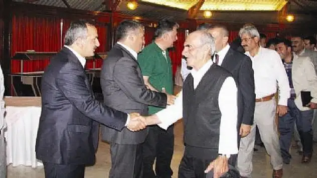 İDEOLOJİK SORUNLAR BİZİ İLGİLENDİRMEZ