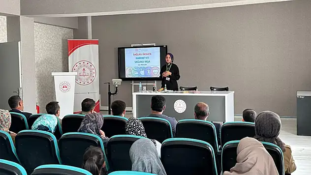 Muradiye'de 'Ailede Sağlık ve Refah' semineri
