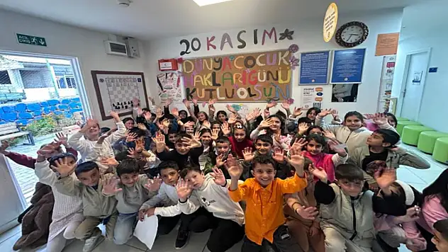 Muradiye'de Dünya Çocuk Hakları Günü Kutlandı