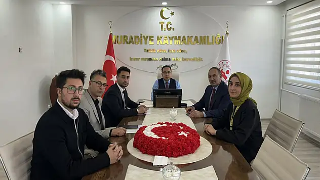 Muradiye'de eğitimde sağlık hareketi toplantısı