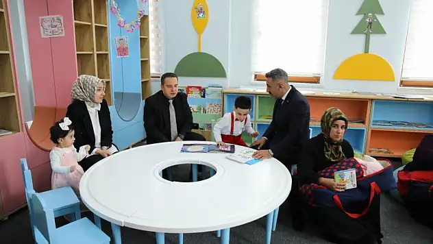 Muradiye'de ilk kimliğim, ilk kitabım projesi