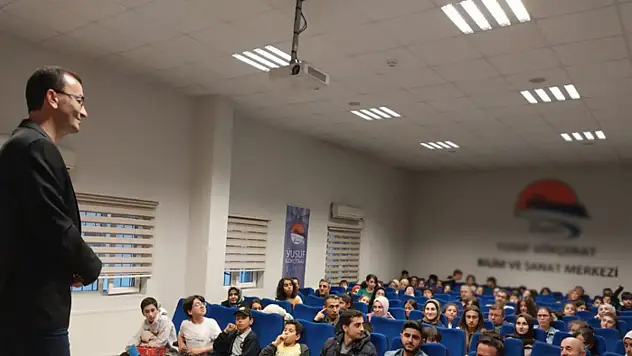 Muradiye'de Nano Malzemeler ve Enerjinin Geleceği eğitimi