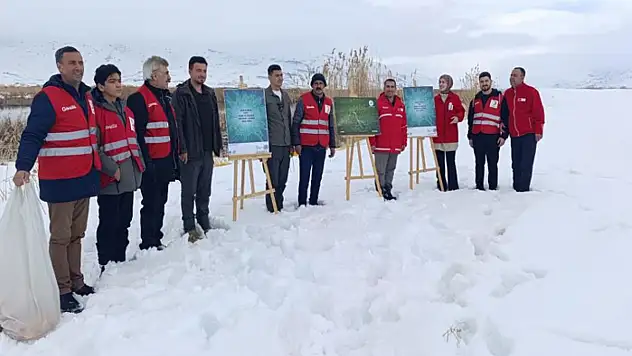 Muradiye'de yaban hayvanları için kış seferberliği