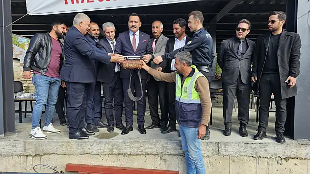 Muradiye'de yeni cami temeli dualarla atıldı