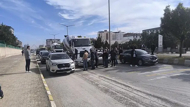 Muş-Bitlis kara yolunda zincirleme kaza meydana geldi