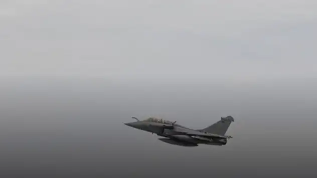 NATO savaş uçakları Ukrayna sınırına sevk edildi